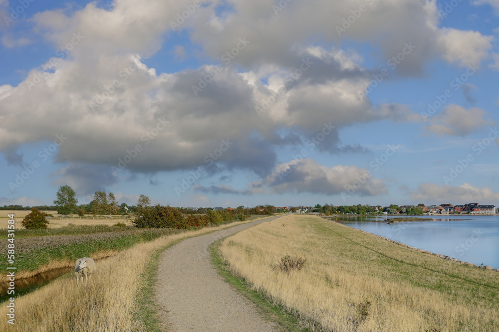 Blick auf Lemkenhafen,Insel Fehmarn,Ostsee,Schleswig-Holstein,Deutschland Blick auf Lemkenhafen,Insel Fehmarn,Ostsee,Schleswig-Holstein,Deutschland