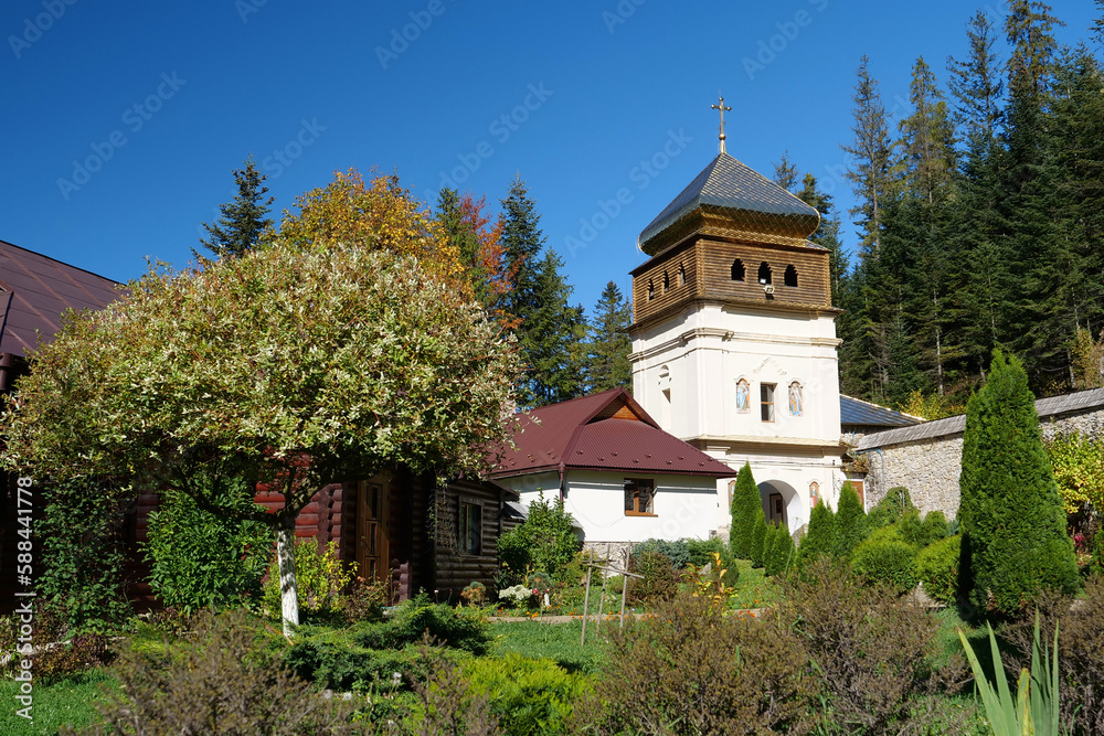 Obraz premium Manyava Skete of Exaltation of Holy Cross in Carpathian mountains, Ukraine