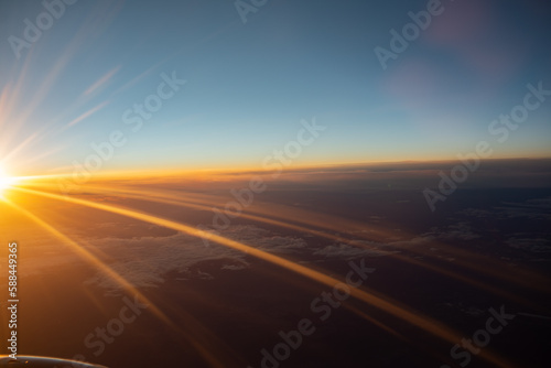 Fototapeta Naklejka Na Ścianę i Meble -  sunrise over the clouds