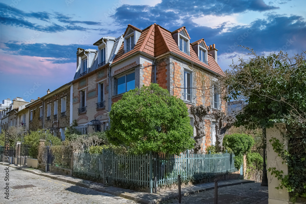 Obraz premium Paris, picturesque neighborhood of the Campagne à Paris, in the 20e arrondissement, in spring 