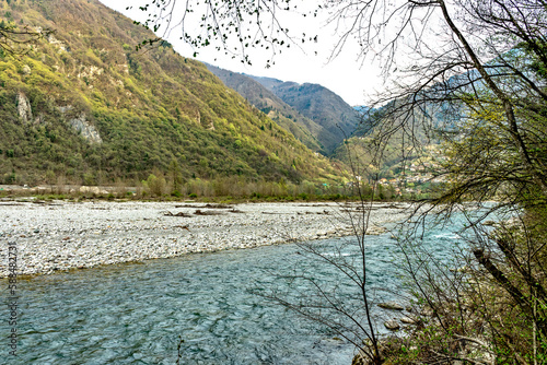 Принти на полотні Fiume Piave tra le montagne
