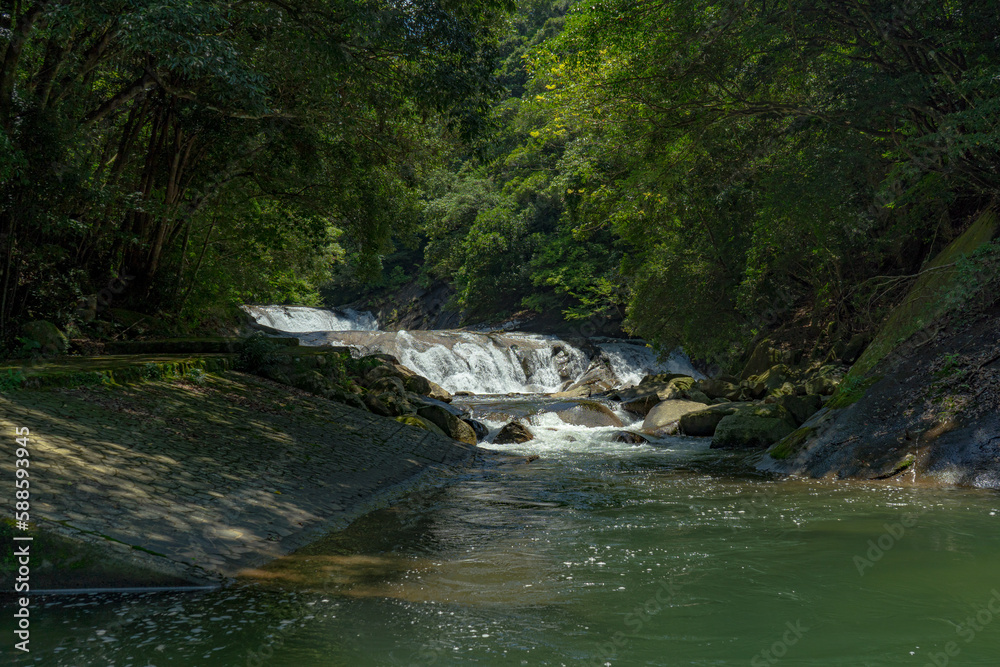 Naklejka premium 肝付町の轟の滝の風景