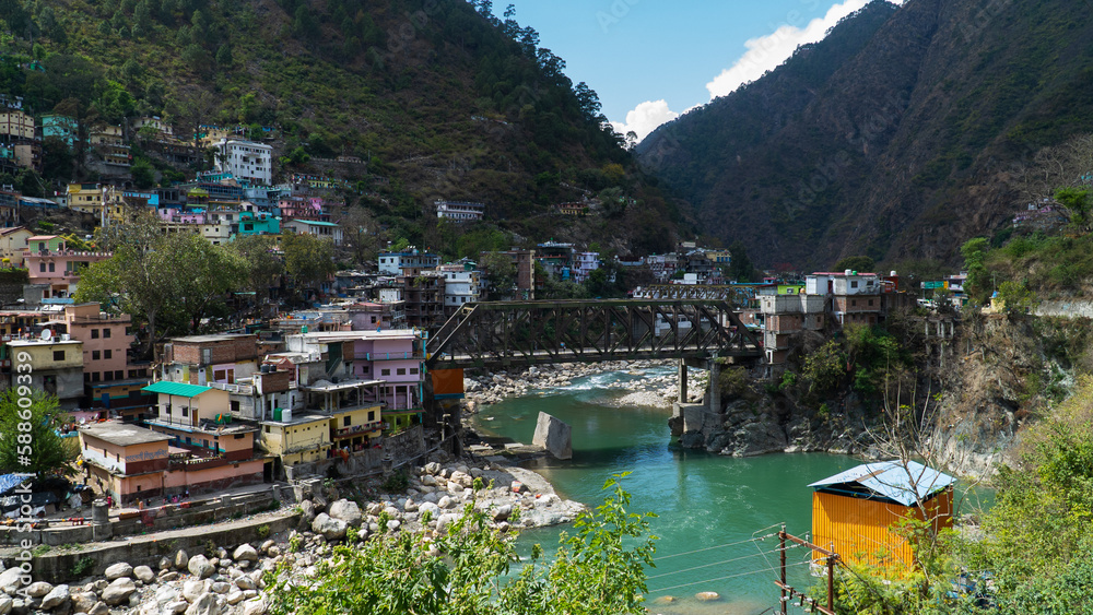 Naklejka premium Karnaprayag Chamoli Uttarakhand - The Junction of Alaknanda and Pindari Rivers, march 2023. 
