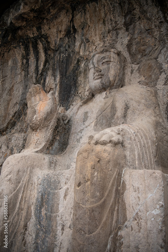 Wallpaper Mural Longmen Grottoes with Buddha's figures are Starting with the Northern Wei Dynasty in 493 AD. It is one of the four notable grottoes in China. Torontodigital.ca