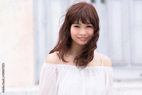 女性のポートレート Free Download 女性のポートレート - GFXLoad