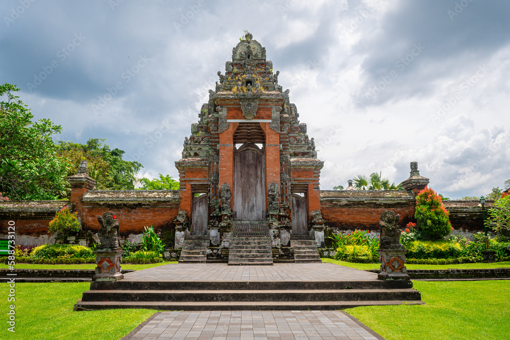 Naklejka premium views of taman ayun temple in bali, indonesia