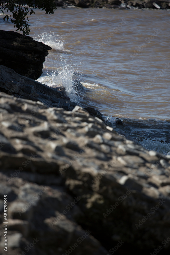 Roca en el Mar