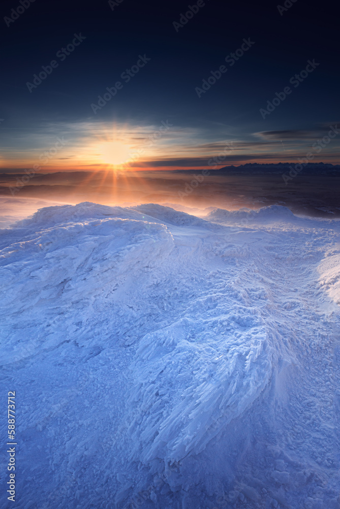 Babia Góra - Beskidy - wschód słońca - zima