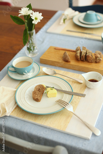 image of simple and attractive breakfast table set