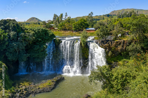 Les  chutes de la Lily     Madagascar