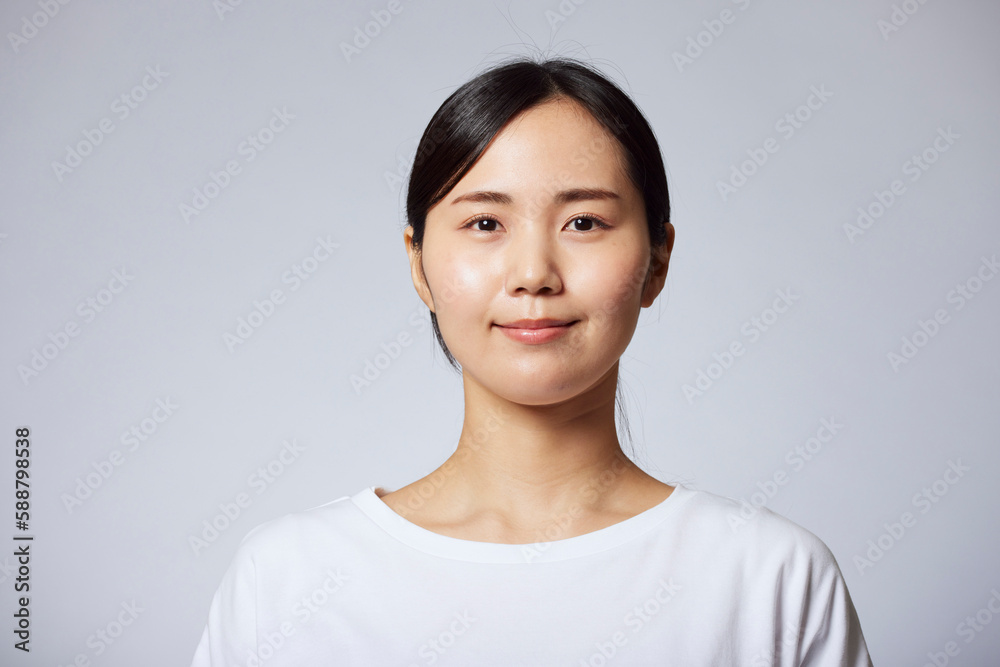 若い日本人女性の美容イメージ 若い日本人女性の美容イメージ