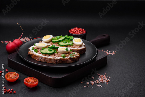 Delicious sandwiches consisting of grilled toast, canned tuna, cream cheese