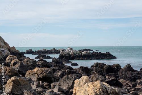 costa de oceano pacifico piedras © kj