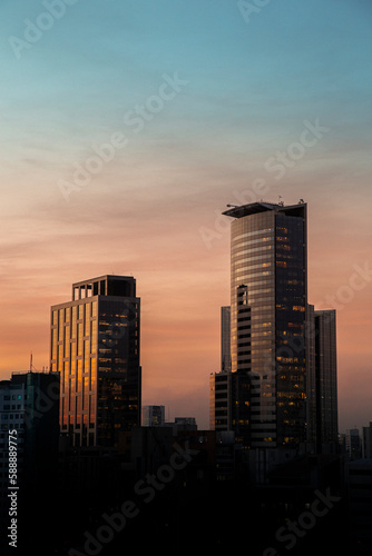 Vista do pôr do sol com os Edifício dos  bairros da Vila Olimpia e Itaim Bibi, São Paulo, Brasil photo