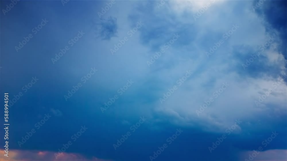 空に雲が躍動する映像 空に雲が躍動する映像