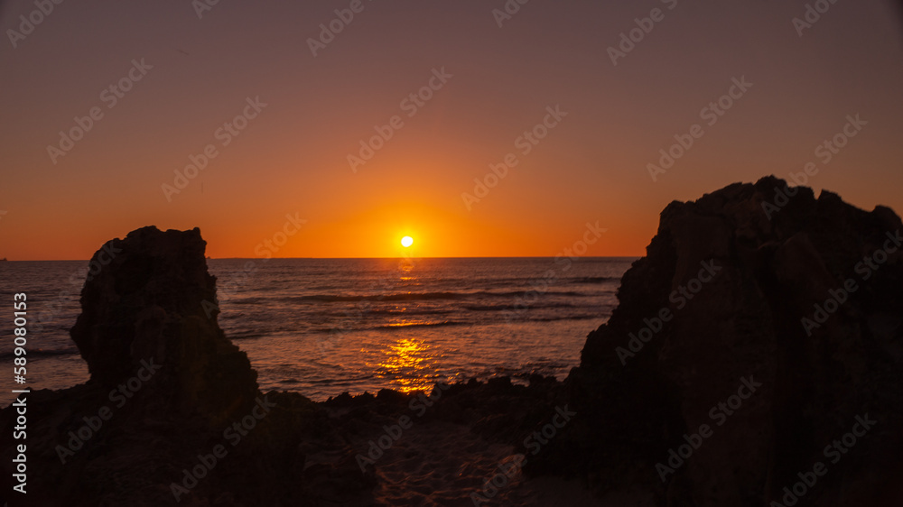 Sunset between the rocks 
