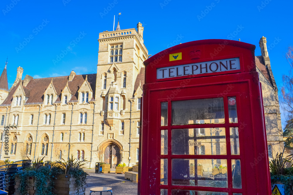 Fototapeta premium UK, Oxford, 23.03.2023:&nbsp;Balliol College one of Oxford’s oldest colleges; the oldest academic institution in the English-speaking world still on its original site,&nbsp;located on the Broad Str in Oxford.&nbsp;