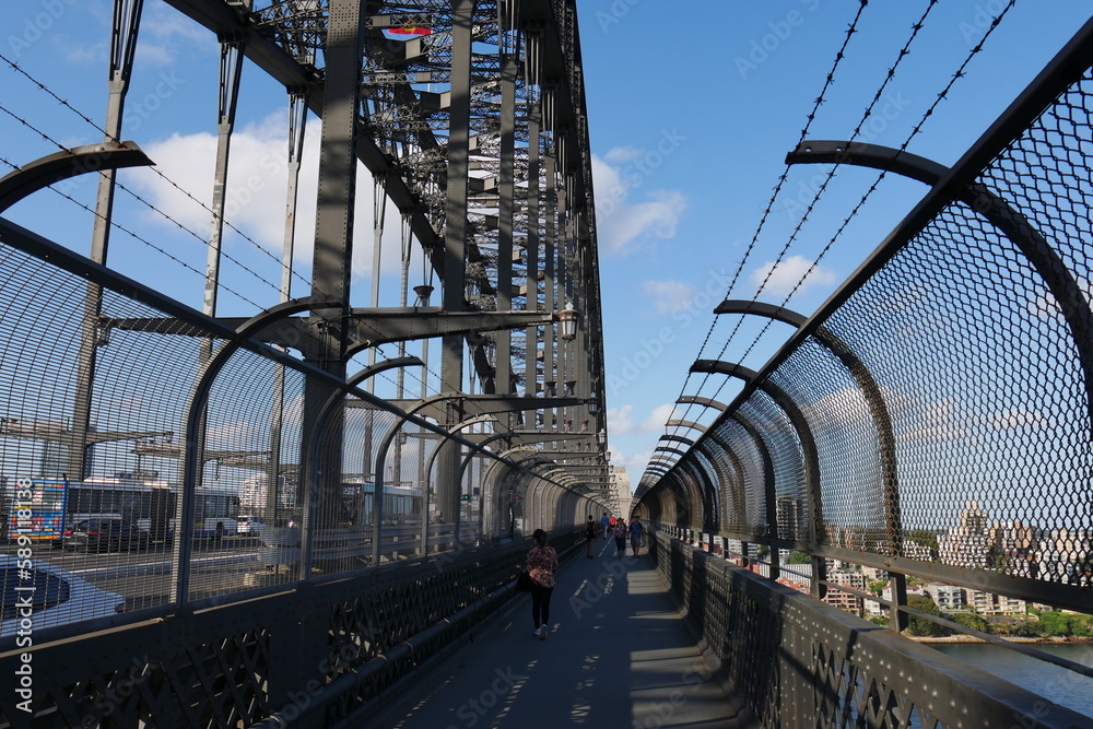 Fototapeta premium Fußweg auf der Harbour Bridge in Sydney