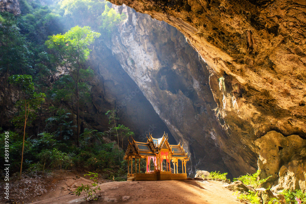 Pavillon royal, Phraya Nakhon Cave, Prachuap Khiri Khan, Thailande