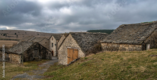Wallpaper Mural Hameau de Costeguison sur le causse Méjean à Meyrueis, Lozère, France Torontodigital.ca