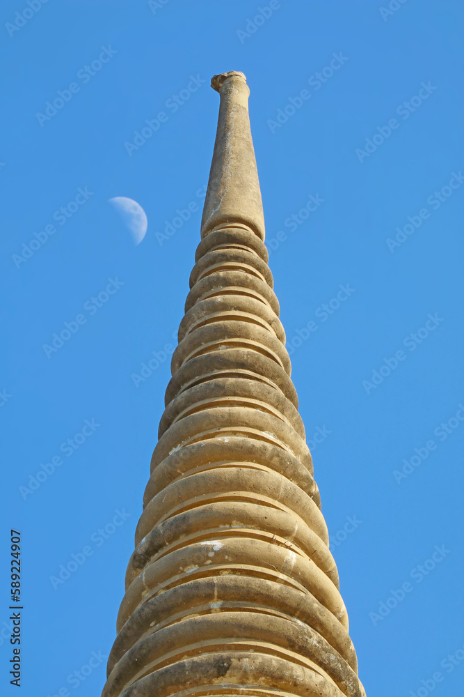 Well Preserved Pagoda Spire of Wat Phra Si Sanphet with the Waxing Moon in Late Afternoon, Ayutthaya Historical Park, Thailand