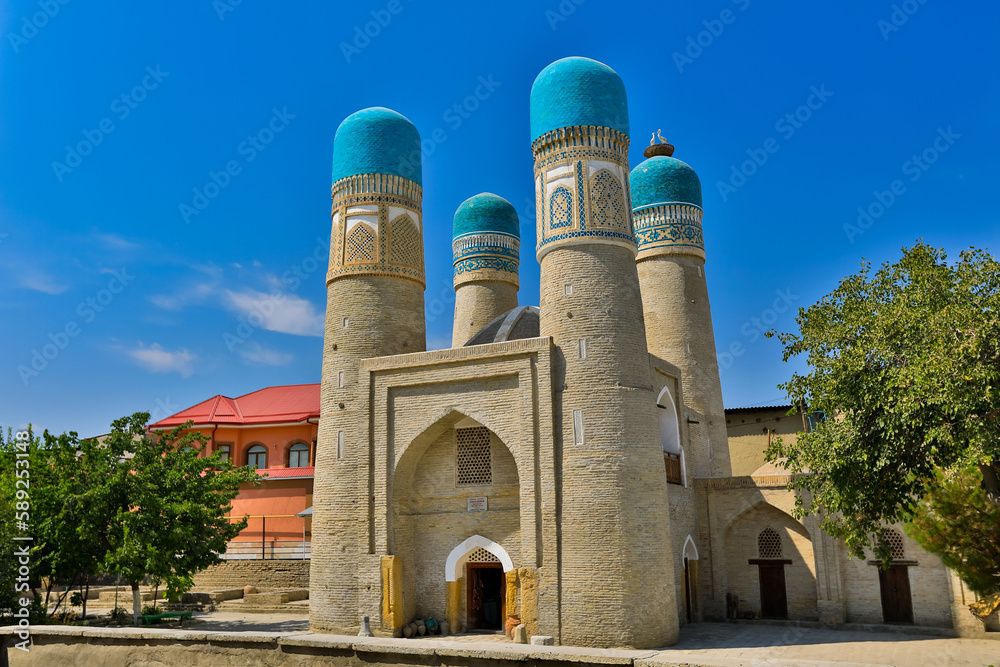 Bukhara, 4 torres