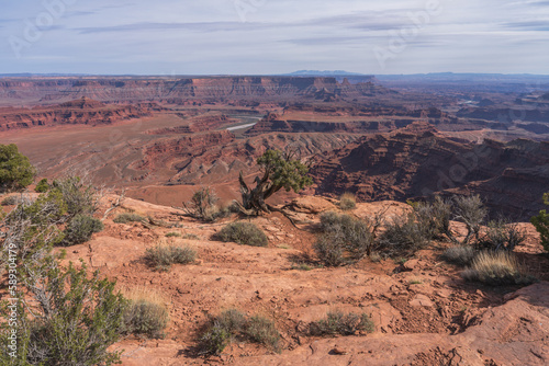 hiking the dead horse trail in dead horse point state park in utah, usa © Christian B.