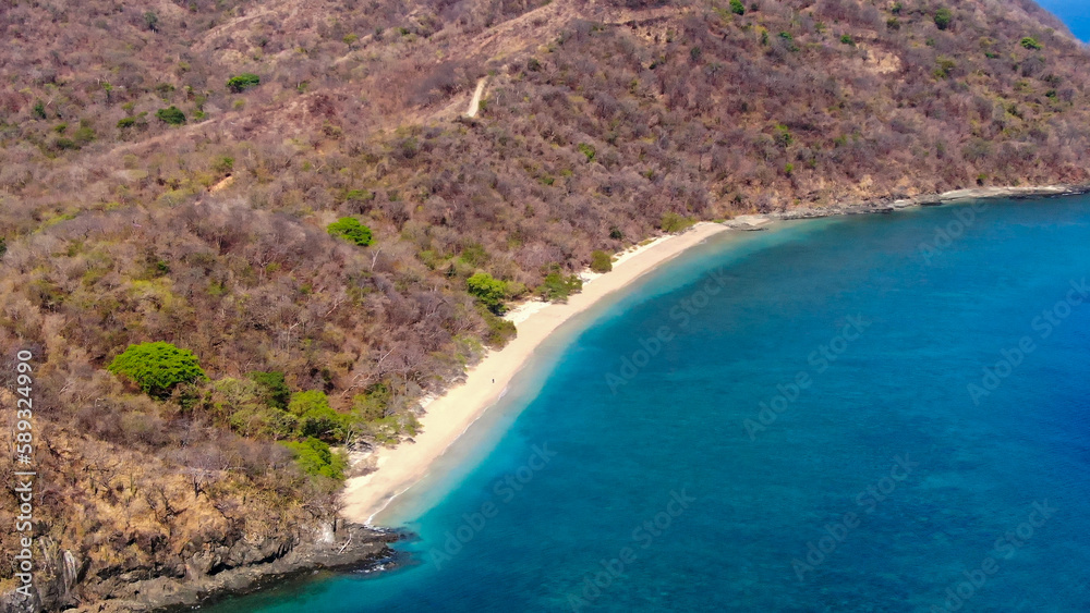 vista aerea de playa blanca en Costa Rica