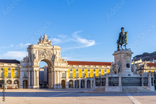 Statue of King José I and Arco da Rua Augusta on Praça do Comércio (commerce square) , Lisbon, Portugal