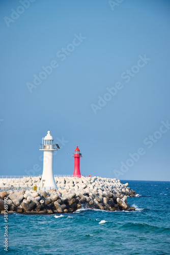 Wallpaper Mural 대한민국 강릉시 사천해변 겨울바다 풍경 Torontodigital.ca