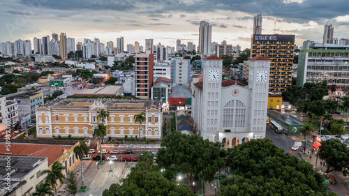 Fotografia aérea de área urbana de Cuiabá, capital do Mato Grosso