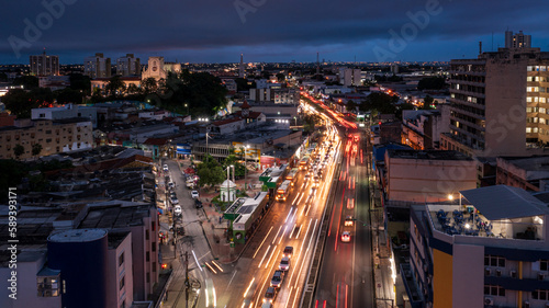 Fotografia aérea de área urbana de Cuiabá, capital do Mato Grosso