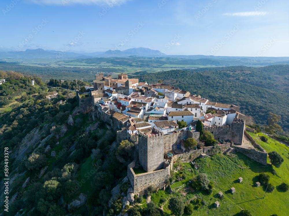Fototapeta premium Castillo de Castellar de la Frontera en la provincia de Cádiz, España