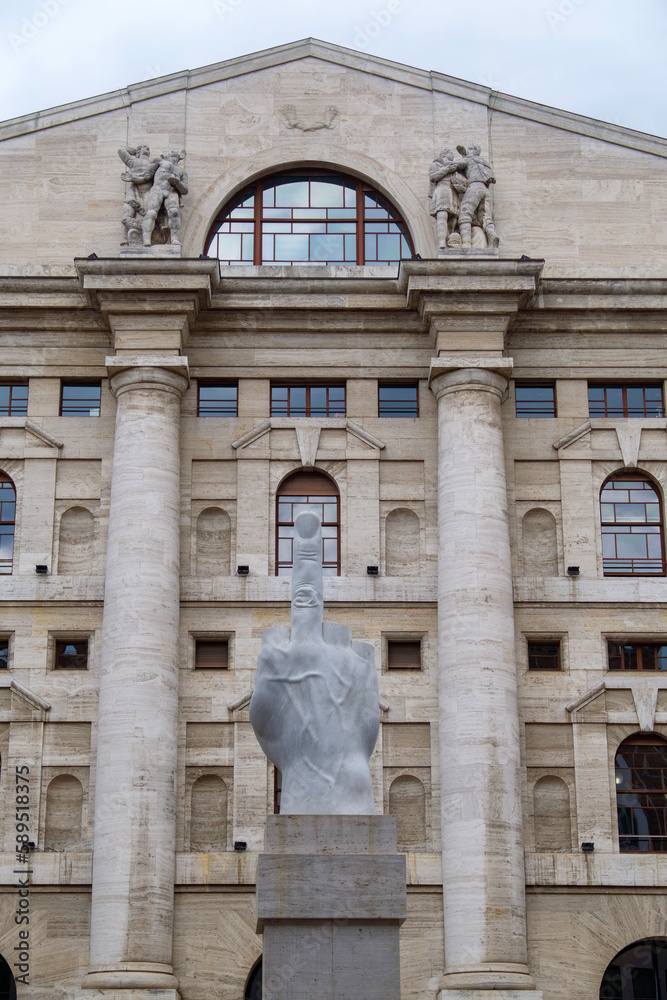 Obraz premium Historic Palazzo della Borsa in Milan, Italy