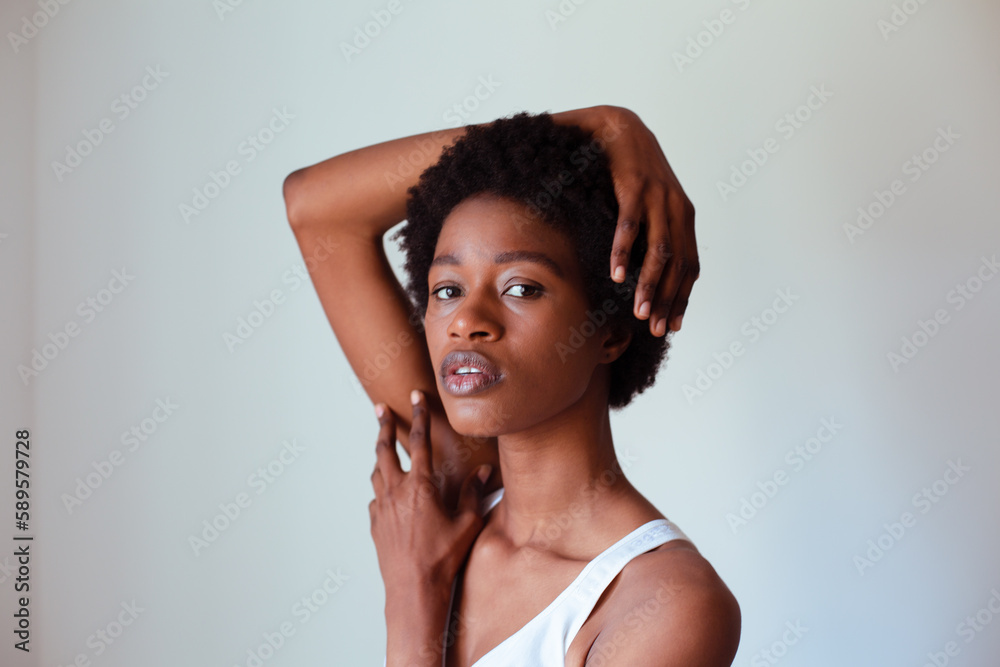 Fototapeta premium African girl skin care