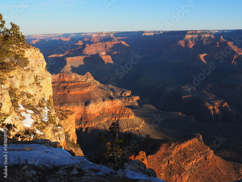 Grand Canyon at dawn © Jennifer de Montfort