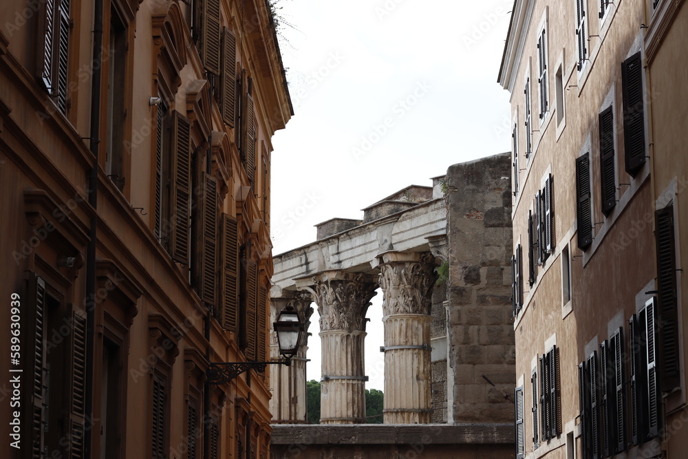 Classic architecture in the city of Rome