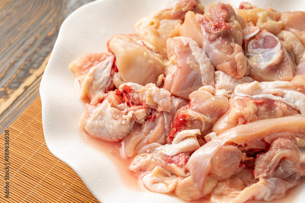 Ingredients needed for classic Hunan cuisine raw fried chicken Ingredients needed for classic Hunan cuisine raw fried chicken