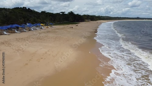 Santa Cruz Cabrália Praia Baiana Motorhome  Porto Seguro Paisagem Mar Oceano Atlântico Barcos Camping Natureza Turística Costeira Bahia Praias Tropicais Passeio Árvores Verão Férias Viajar Viagem  photo