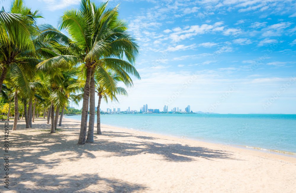 summer at pattaya beach On a hot day and in the shade of the coconut trees.