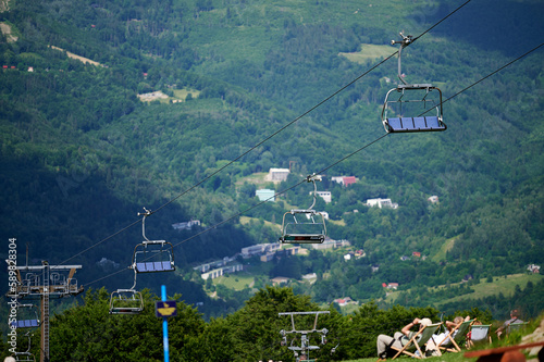 Obraz na płótnie bottom view of the cable car carriages and the sky in the Polish mountains w salonie