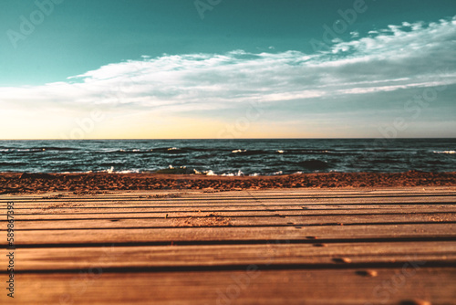 CINEMATIC WOOD PLANKS TO OCEAN SEA 