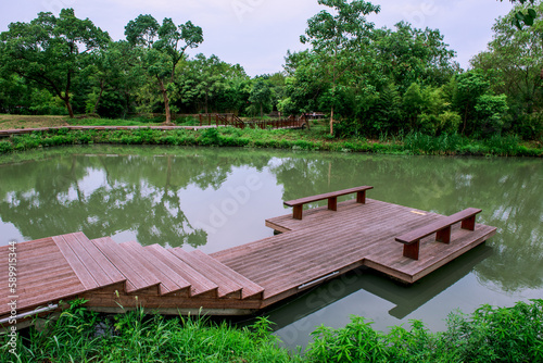 Xixi Hangzhou National Wetland Park The park is densely crisscrossed with six main watercourses, among which are scattered various ponds, lakes and swamps.