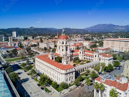 Obraz na płótnie Aerial view of the Pasadena City Hall w salonie