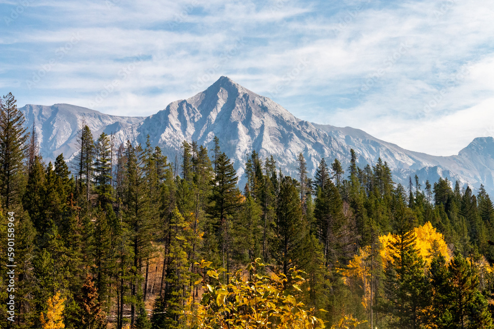 Fototapeta premium Travels through Canmore and Banff Alberta