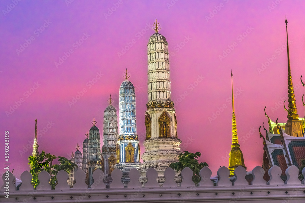 Sunset Prangs Towers Old Temple Grand Palace Bangkok Thailand