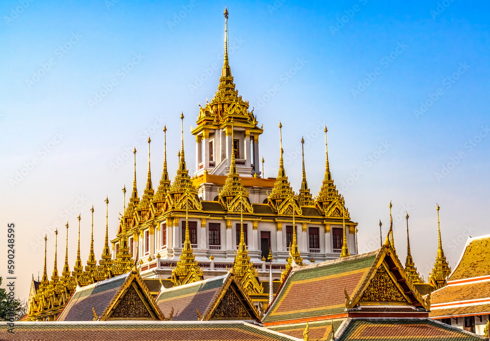 Naklejka premium Loha Prasat Hall Wat Ratchanaddaram Worawihan Bangkok Thailand