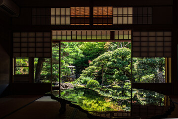 Papier peint photo Kyoto Beauté paysagère d'un jardin de Kyoto  © 裕一 岩根
