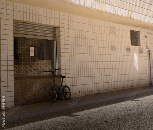 garage with a bike in the middle