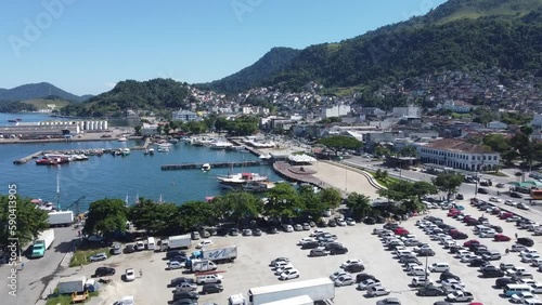 Barcos Pesca Pescadores Peixe Angra dos Reis Ilha Grande Rio de Janeiro Vila do Abraão Porto Estacionamento Docas Centro Cidade Costeira Litoral Navegação Navegar Pescar Atividade Pesqueira Trabalho photo